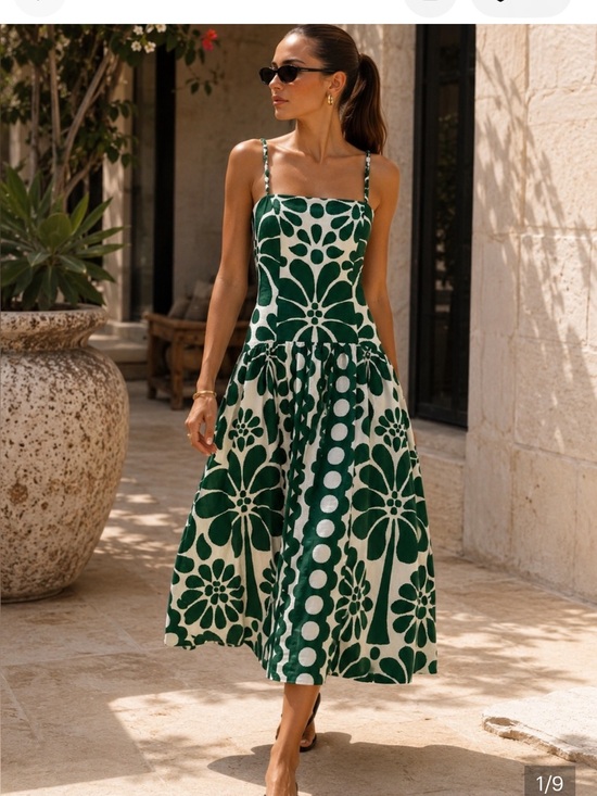 Caroline Constas Dresses & Skirts - Caroline Constas Green and Cream Floral Midi Dress